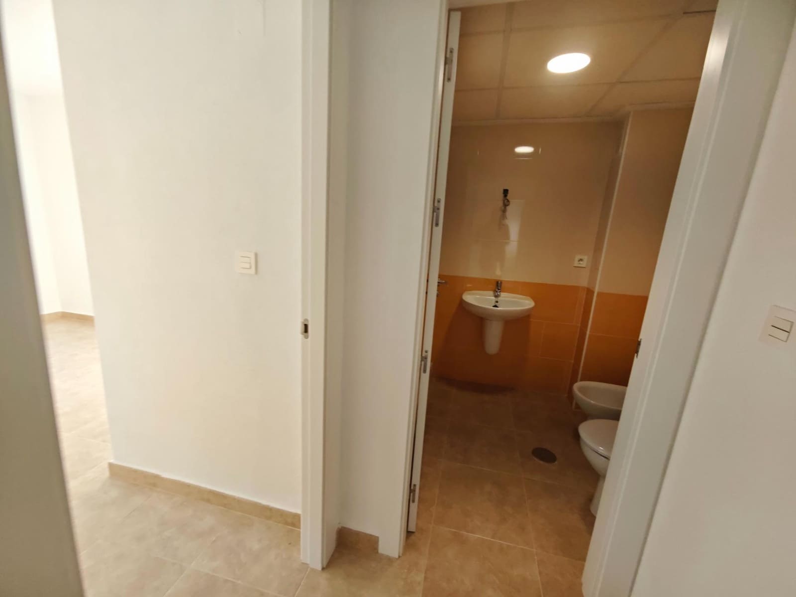 3 bedroom Flat for sale in Los Ramos with garage - € 124,999 (Ref: 9185386)