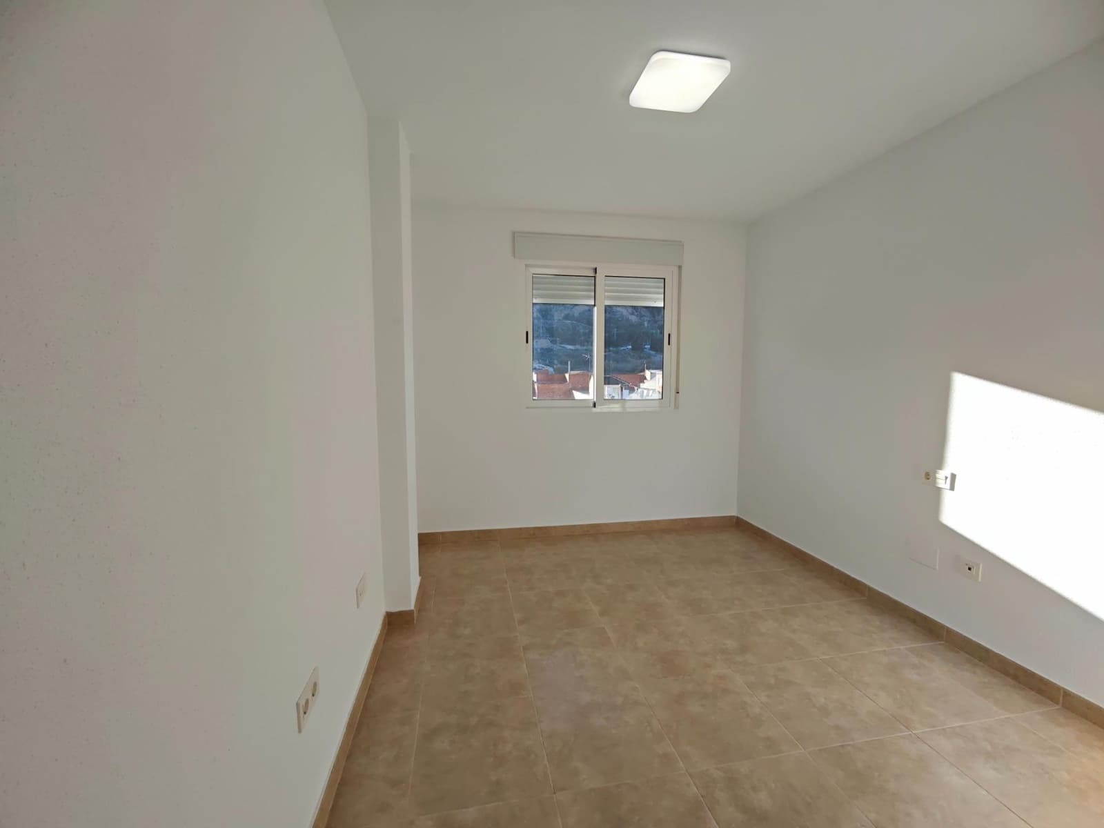 3 bedroom Flat for sale in Los Ramos with garage - € 124,999 (Ref: 9185386)