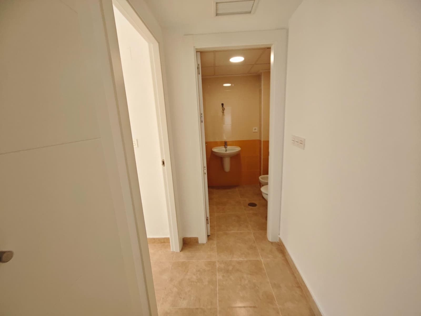 3 bedroom Flat for sale in Los Ramos with garage - € 124,999 (Ref: 9185386)