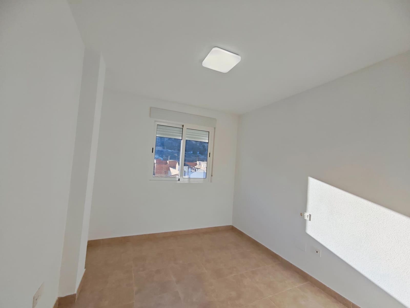 3 bedroom Flat for sale in Los Ramos with garage - € 124,999 (Ref: 9185386)