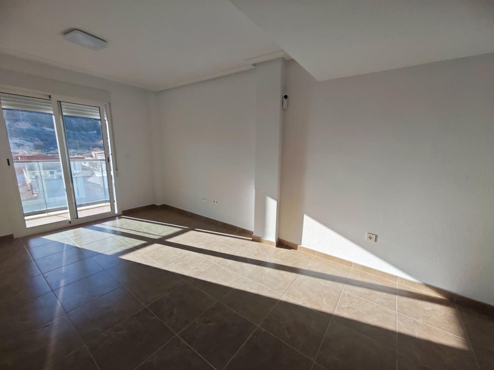 3 bedroom Flat for sale in Los Ramos with garage - € 124,999 (Ref: 9185386)