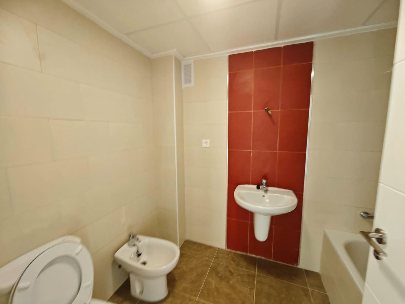 3 bedroom Flat for sale in Los Ramos with garage - € 124,999 (Ref: 9185386)