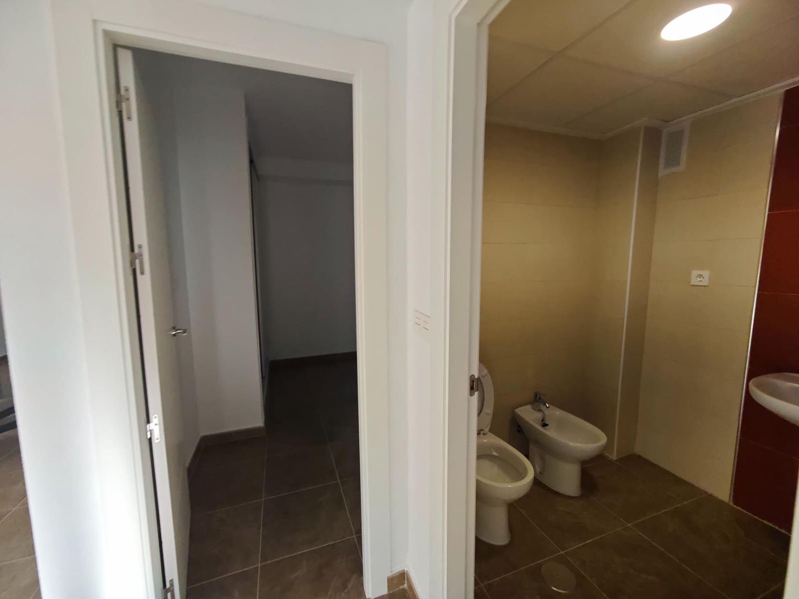 3 bedroom Flat for sale in Los Ramos with garage - € 124,999 (Ref: 9185386)