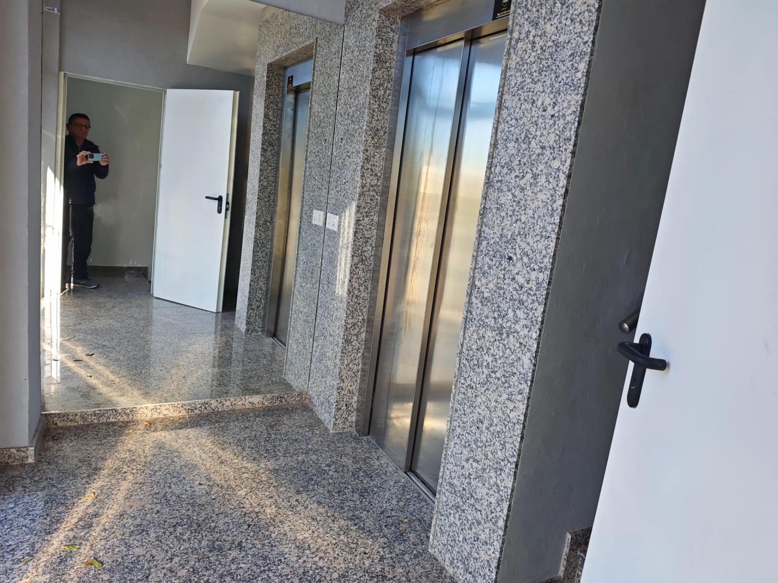 3 bedroom Flat for sale in Los Ramos with garage - € 124,999 (Ref: 9185386)