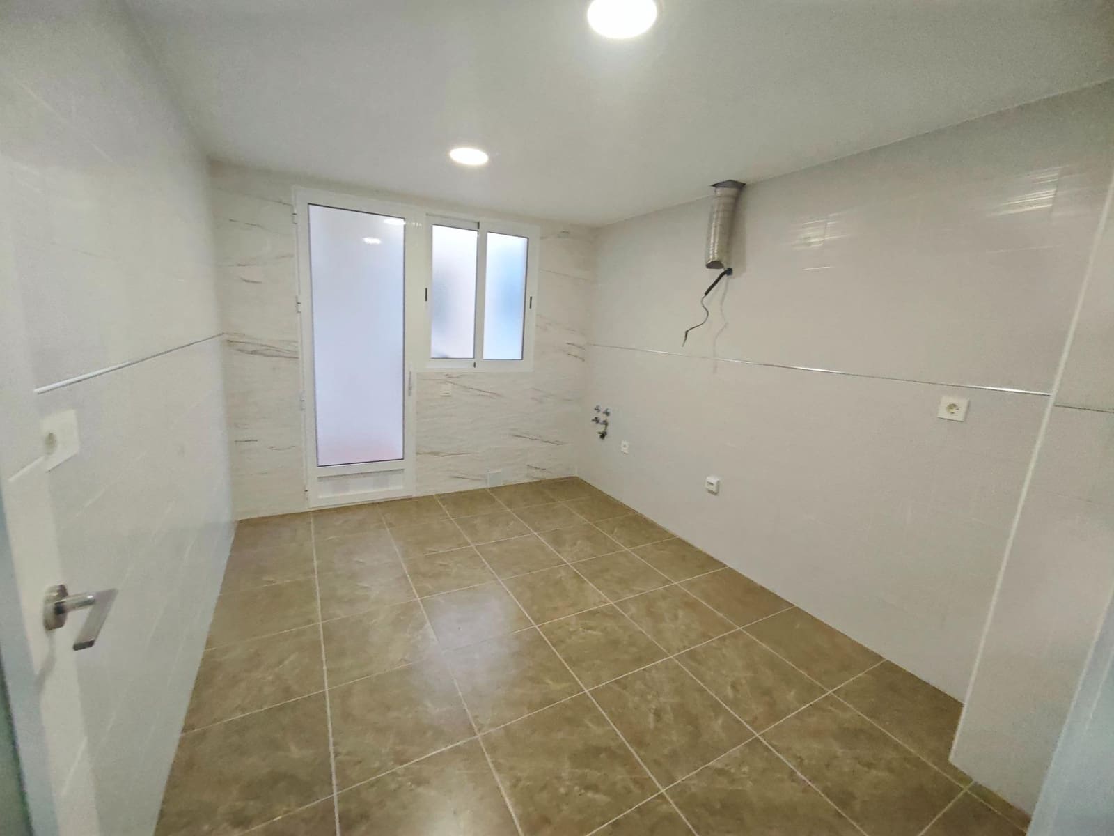 3 bedroom Flat for sale in Los Ramos with garage - € 124,999 (Ref: 9185386)