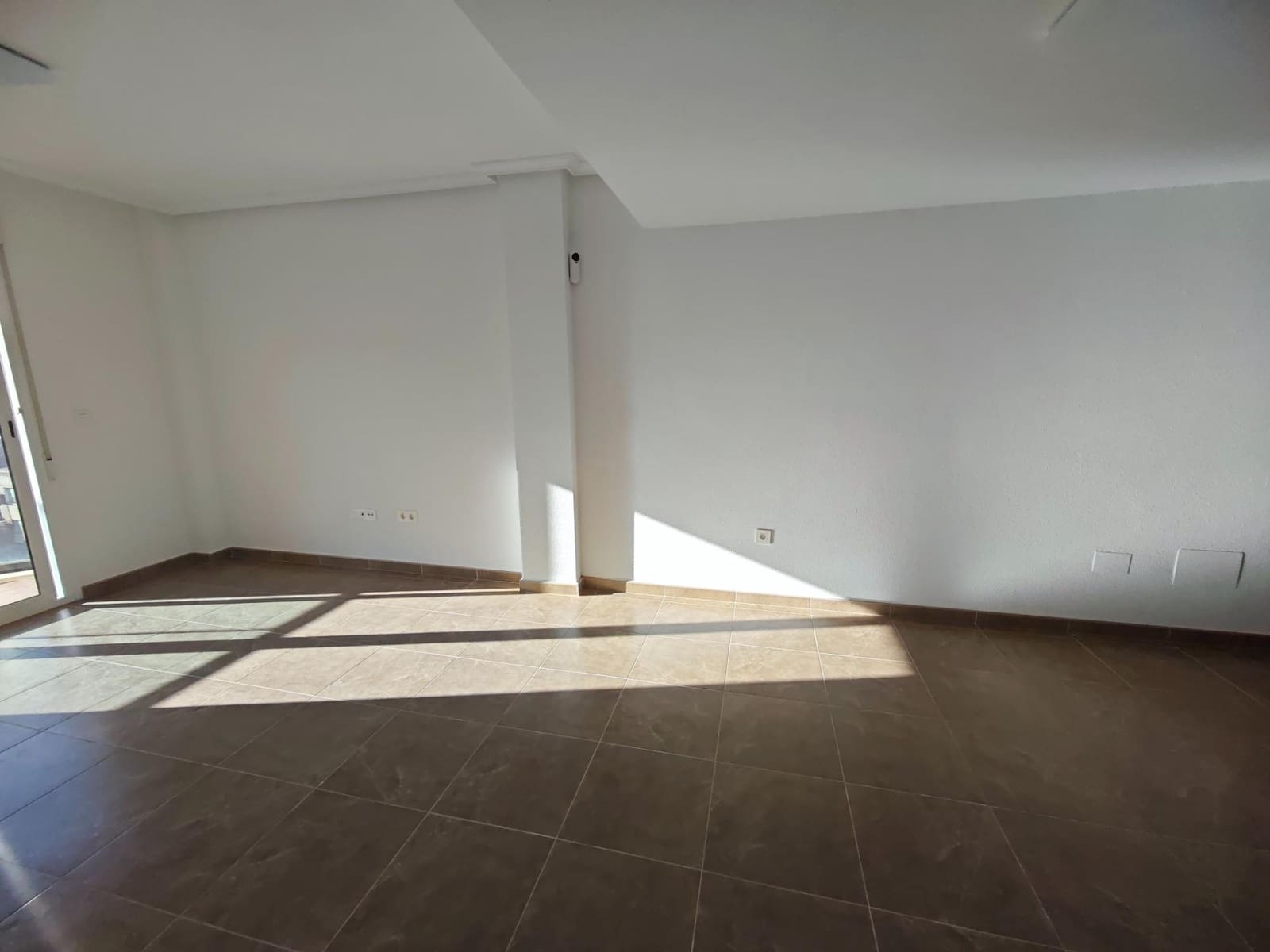 3 bedroom Flat for sale in Los Ramos with garage - € 124,999 (Ref: 9185386)