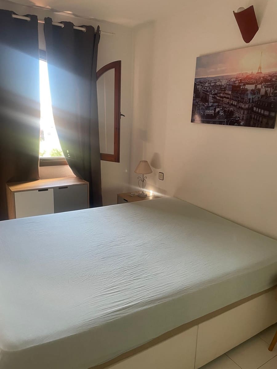 3 quarto Apartamento de Praia para venda em La Manga del Mar Menor com piscina - 170 000 € (Ref: 9204499)