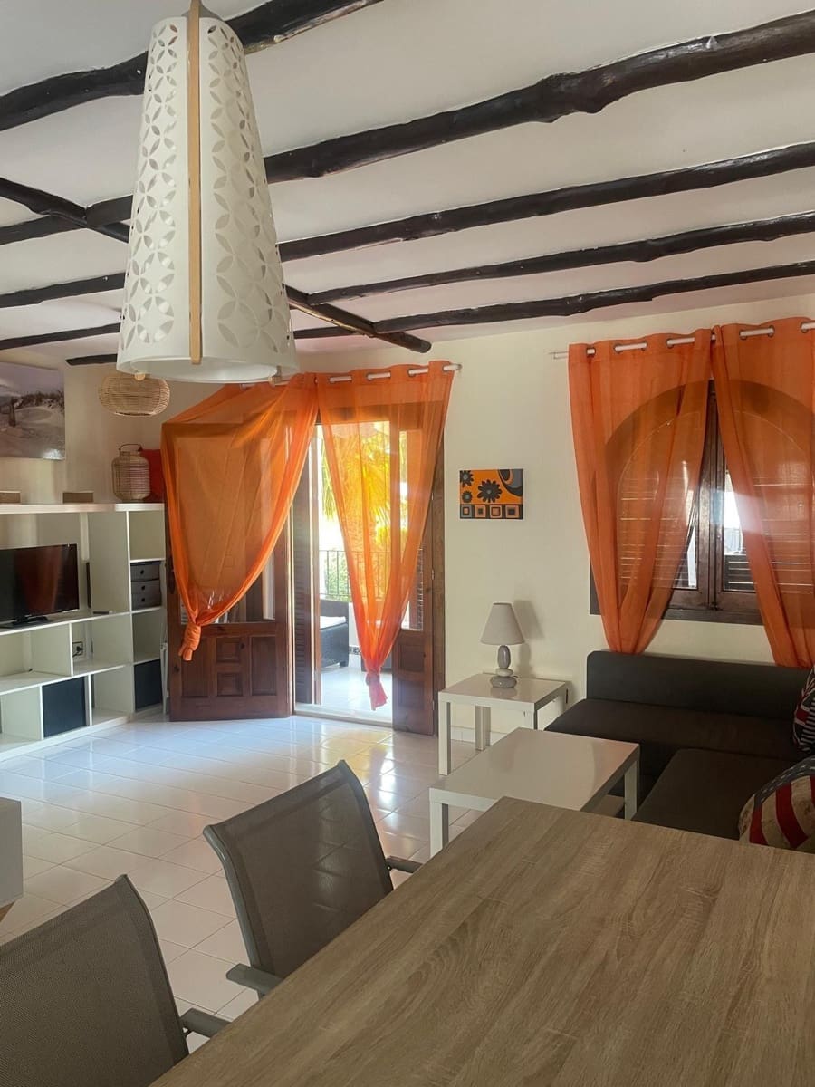 3 quarto Apartamento de Praia para venda em La Manga del Mar Menor com piscina - 170 000 € (Ref: 9204499)