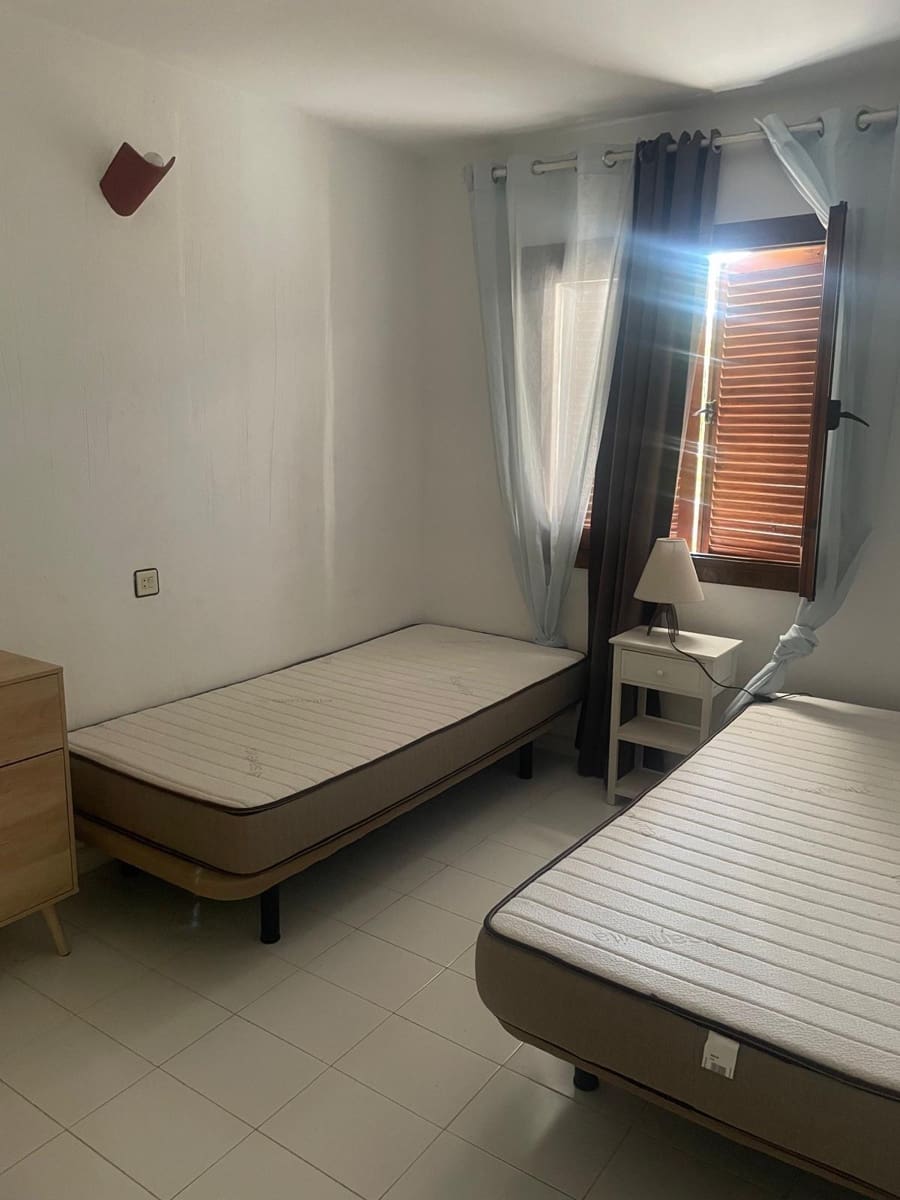 3 quarto Apartamento de Praia para venda em La Manga del Mar Menor com piscina - 170 000 € (Ref: 9204499)