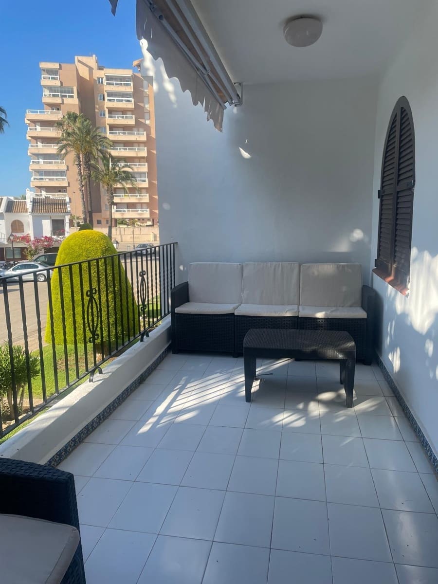 3 quarto Apartamento de Praia para venda em La Manga del Mar Menor com piscina - 170 000 € (Ref: 9204499)