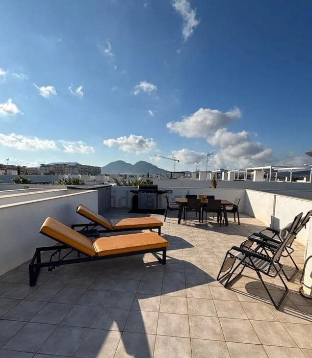 2 soveværelse Lejlighed til salg i Islas Menores med swimmingpool garage - € 289.000 (Ref: 9341218)