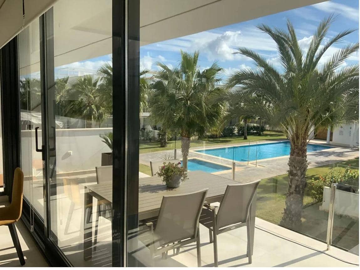 2 soveværelse Lejlighed til salg i Islas Menores med swimmingpool garage - € 289.000 (Ref: 9341218)