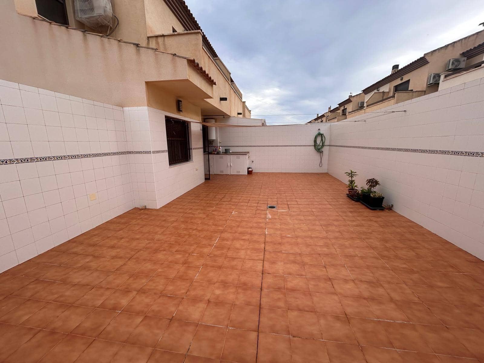 3 bedroom Townhouse for sale in Los Alcazares with garage - € 290,000 (Ref: 9465966)