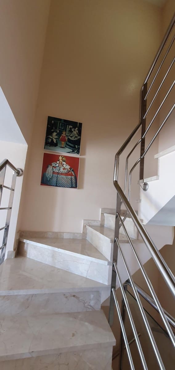 3 makuuhuone Rivitalo myytävänä paikassa Los Alcazares mukana 
autotalli - 298 000 € (Ref: 9637621)