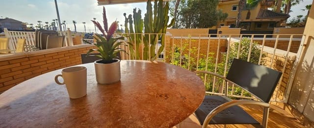 Adosado de 3 habitaciones en Los Alcázares en venta con garaje - 298.000 € (Ref: 9637621)