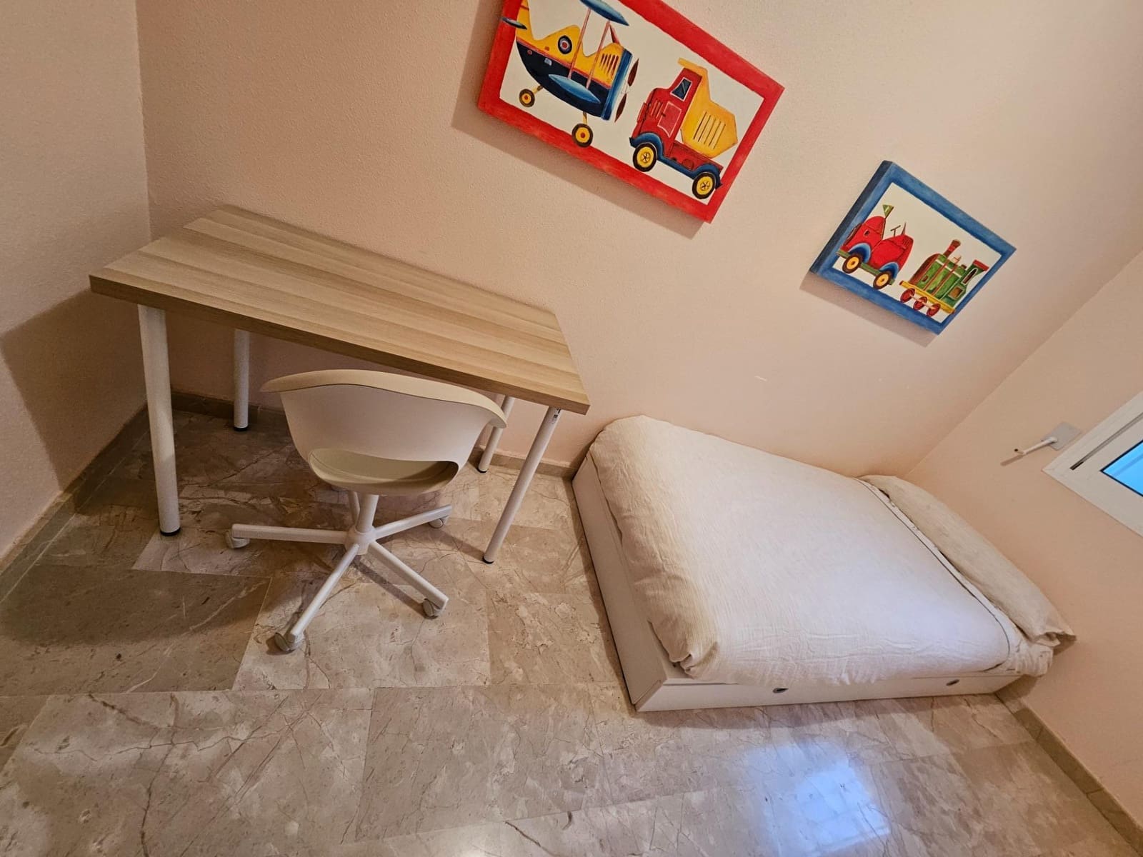 3 makuuhuone Rivitalo myytävänä paikassa Los Alcazares mukana 
autotalli - 298 000 € (Ref: 9637621)