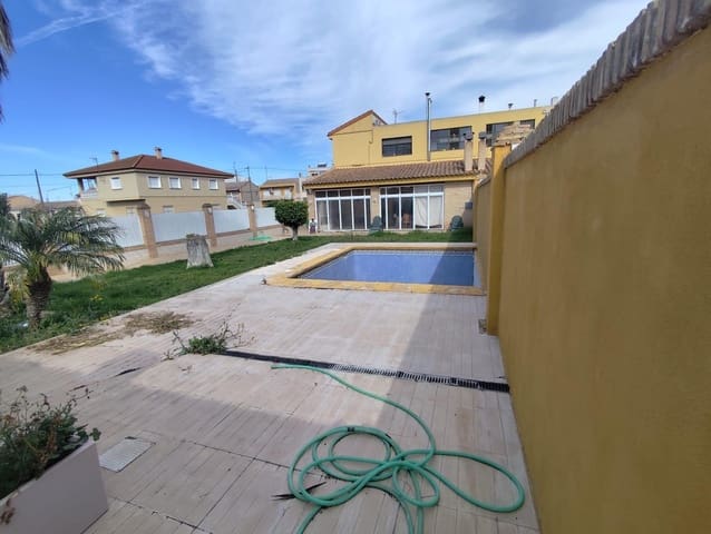 4 soveværelse Rækkehus til salg i El Raal, Murcia by med swimmingpool garage - € 395.000 (Ref: 9698850)