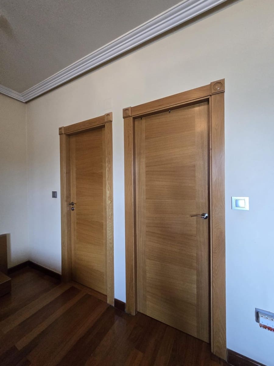 Chalet de 4 habitaciones en El Raal en venta con garaje - 400.000 € (Ref: 9721718)