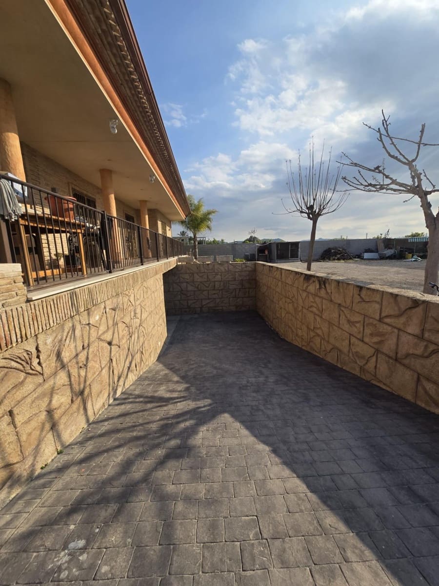 Chalet de 4 habitaciones en El Raal en venta con garaje - 400.000 € (Ref: 9721718)