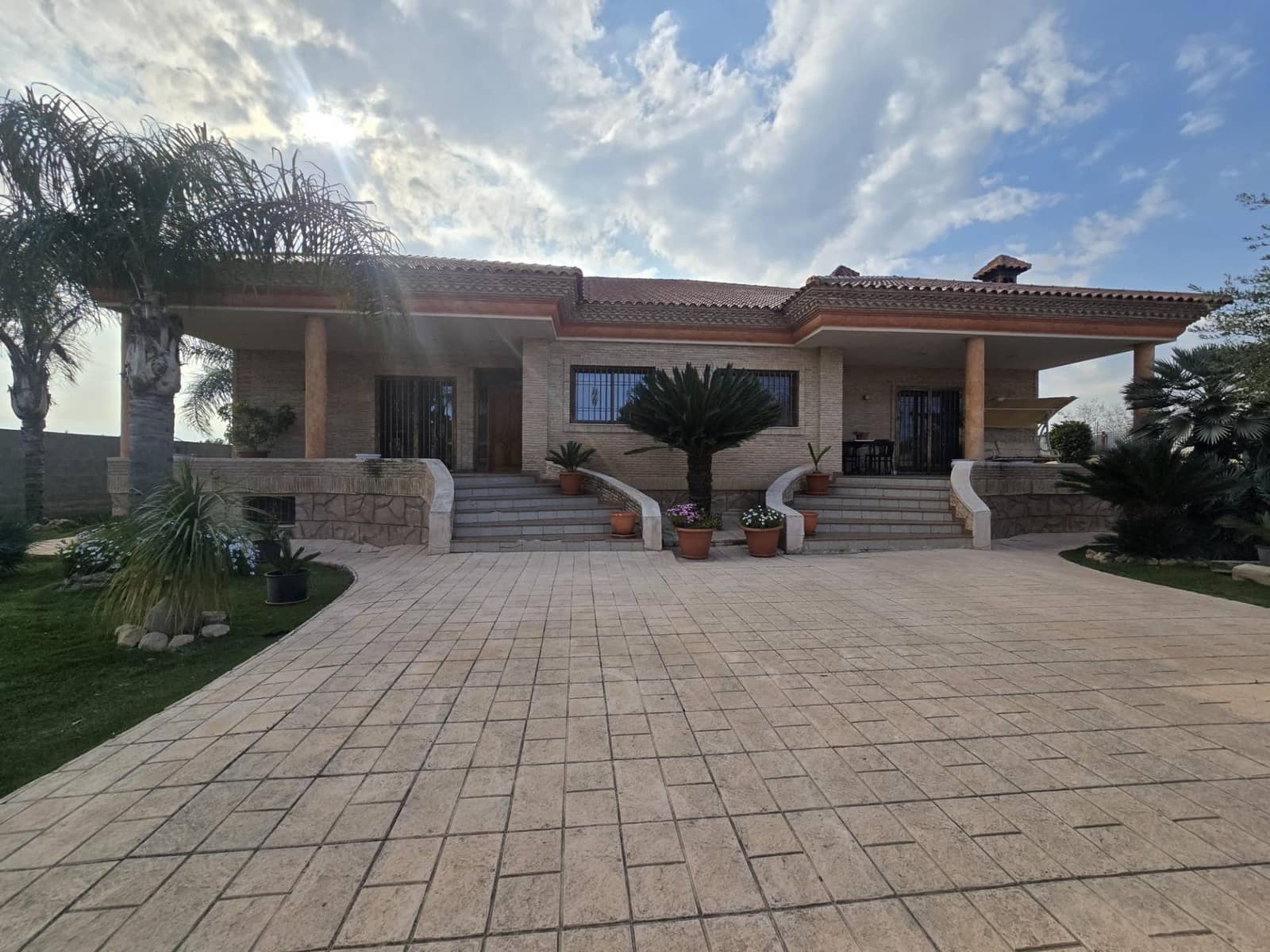Chalet de 4 habitaciones en El Raal en venta con garaje - 400.000 € (Ref: 9721718)