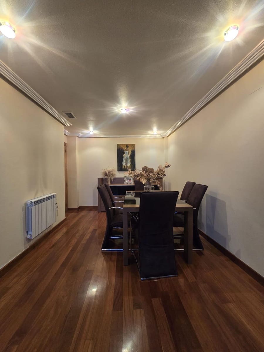 Chalet de 4 habitaciones en El Raal en venta con garaje - 400.000 € (Ref: 9721718)