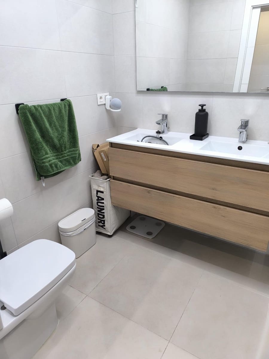 1 soverom Penthouse til salgs i Los Alcazares med svømmebasseng garasje - € 199 000 (Ref: 9755697)