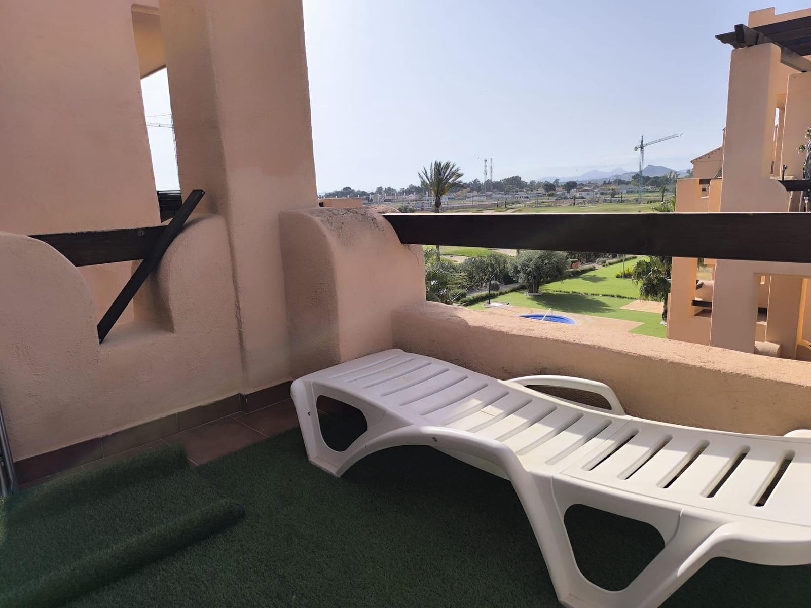 1 sypialnia Penthouse na sprzedaż w Los Alcazares z basenem garażem - 199 000 € (Ref: 9755697)