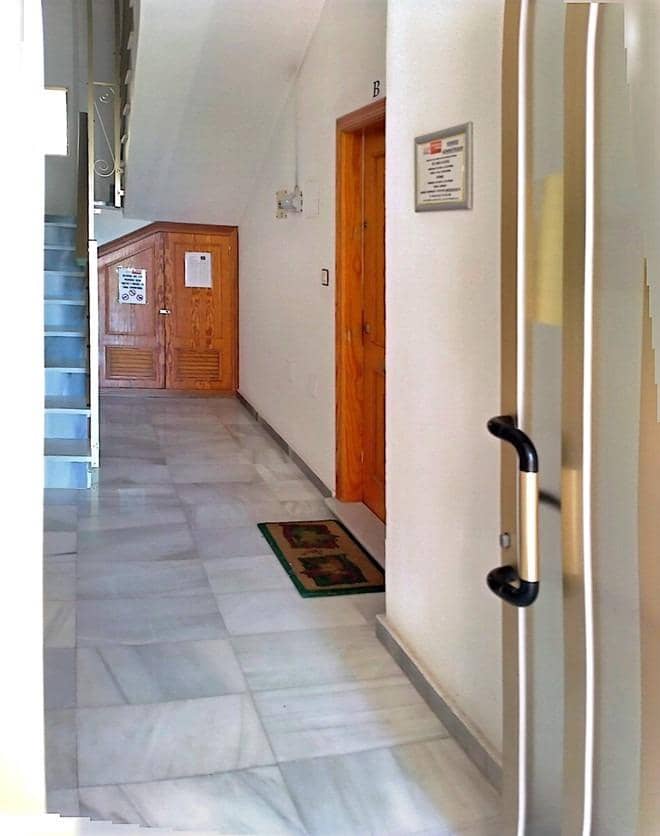 3 soverom Strandleiligheter til salgs i Lo Pagan med garasje - € 185 000 (Ref: 9758982)