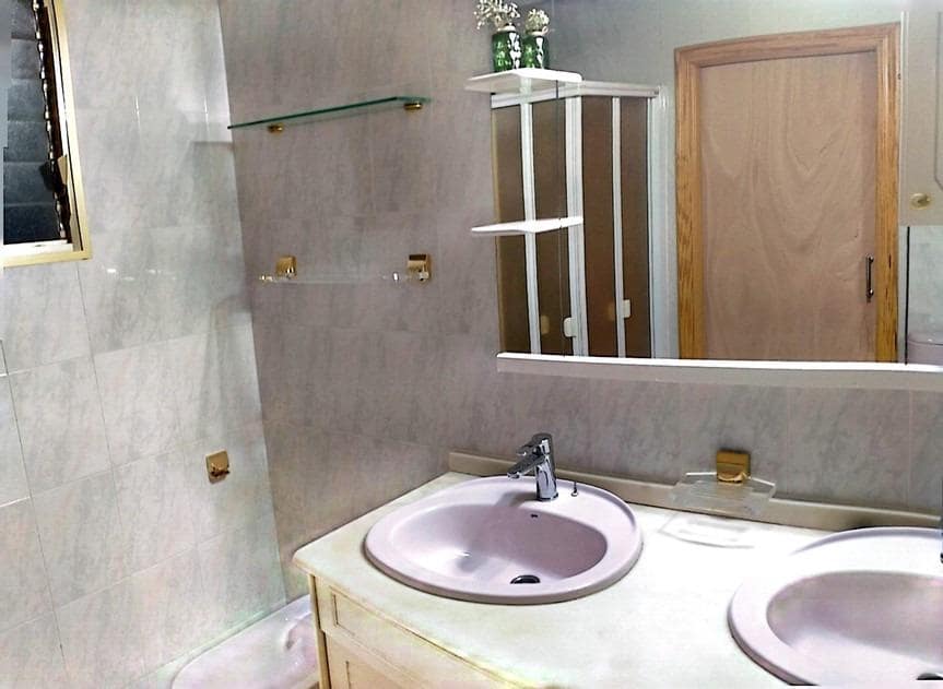 3 soverom Strandleiligheter til salgs i Lo Pagan med garasje - € 185 000 (Ref: 9758982)