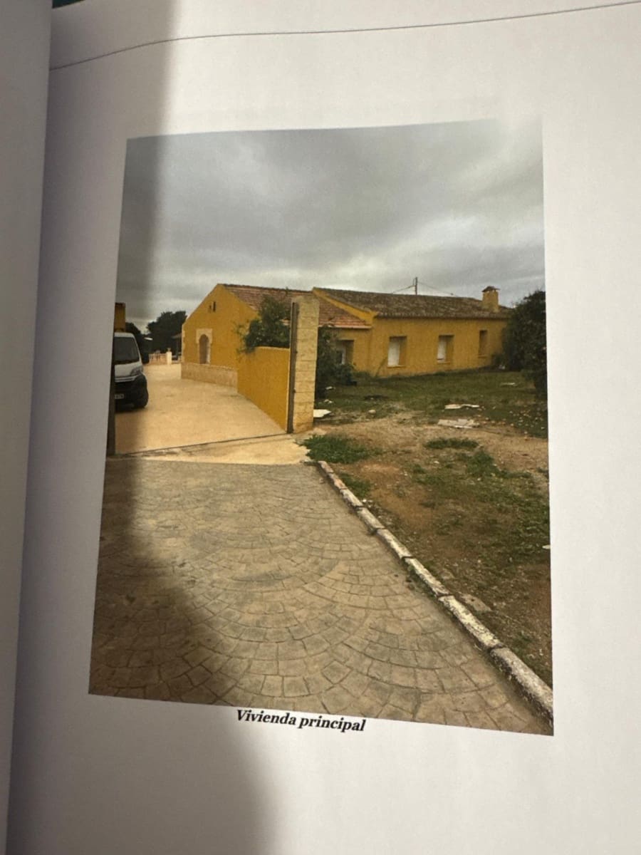 4 bedroom Finca/Country House for sale in La Magdalena with pool - € 380,000 (Ref: 9773082)