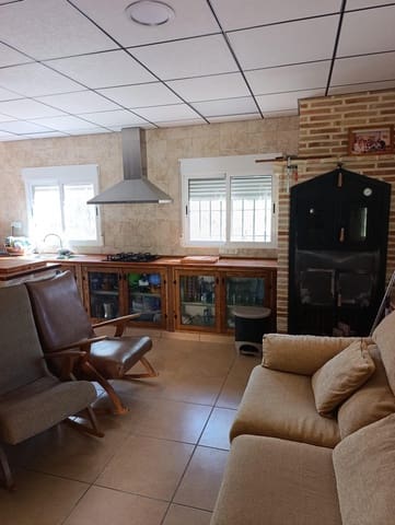 5 bedroom Finca/Country House for sale in La Matanza, Fortuna with pool - € 200,000 (Ref: 9778156)