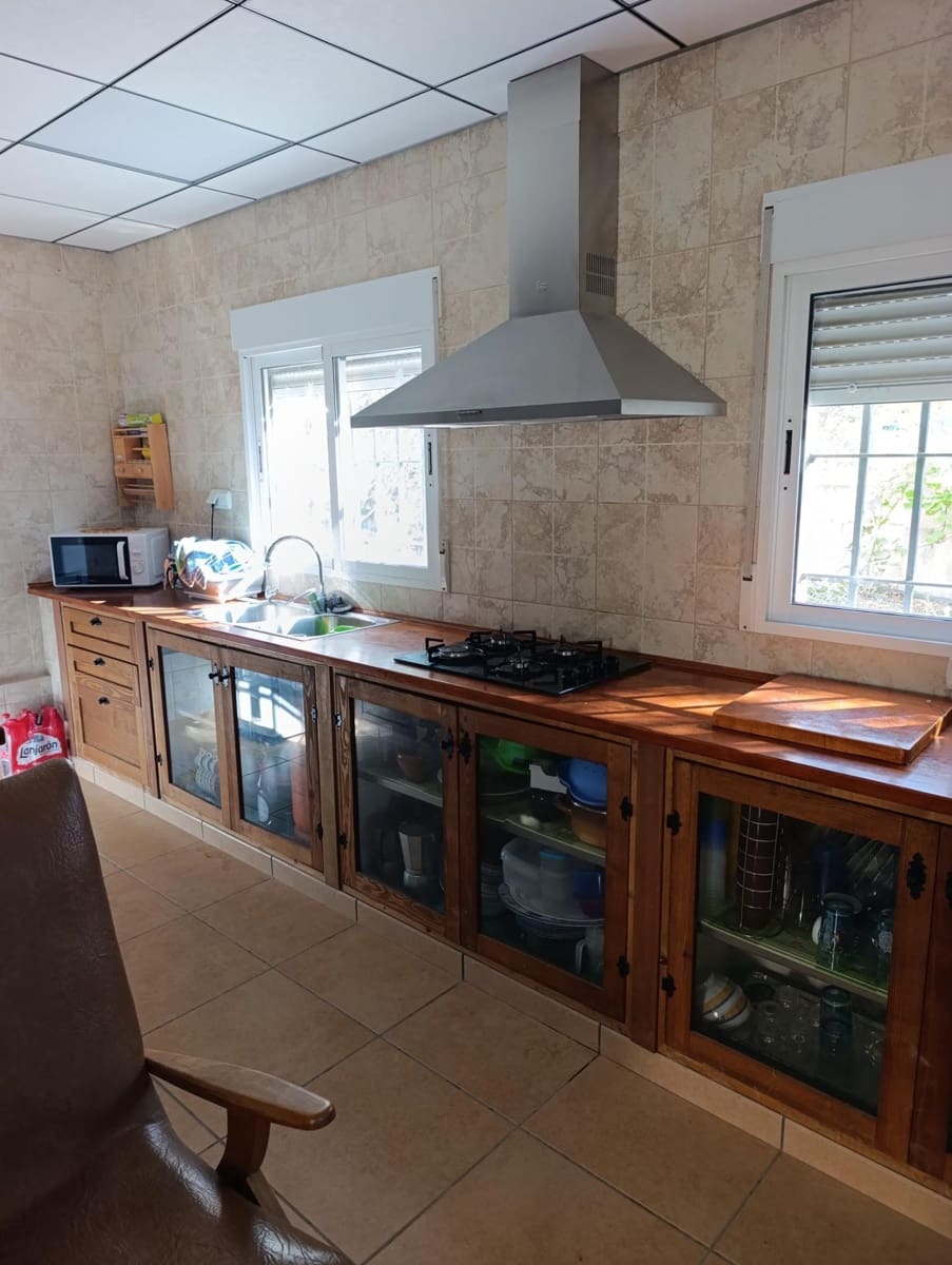 5 bedroom Finca/Country House for sale in La Matanza with pool - € 200,000 (Ref: 9778156)