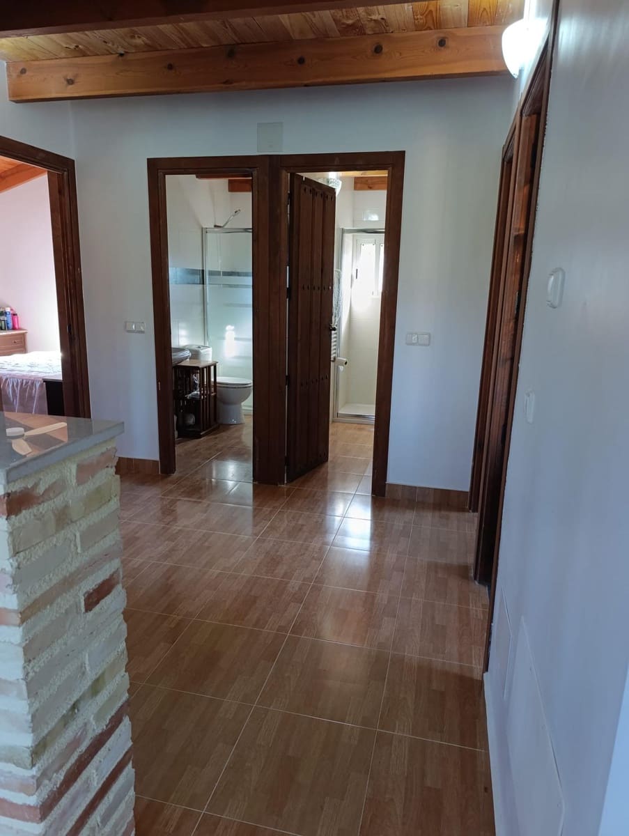 5 bedroom Finca/Country House for sale in La Matanza with pool - € 200,000 (Ref: 9778156)