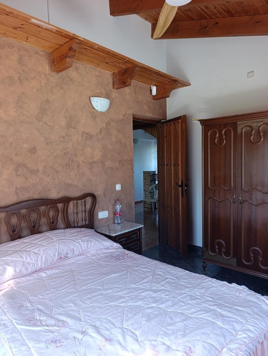 5 bedroom Finca/Country House for sale in La Matanza with pool - € 200,000 (Ref: 9778156)