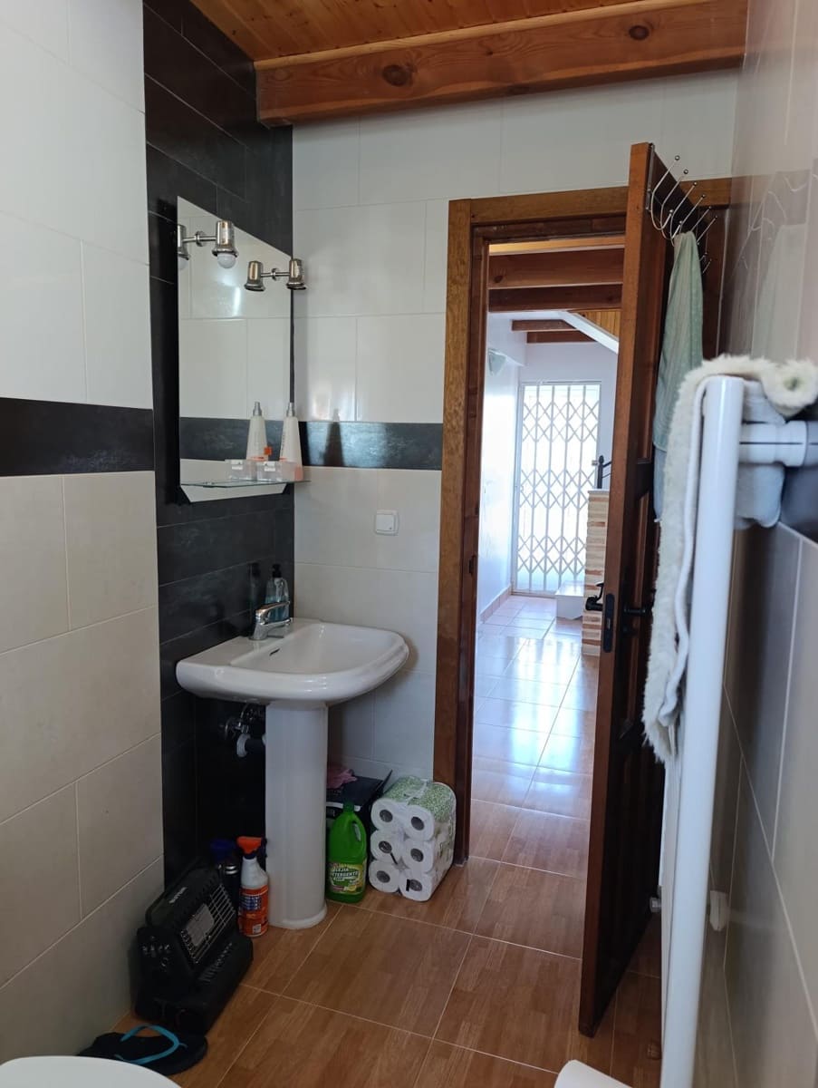 5 bedroom Finca/Country House for sale in La Matanza with pool - € 200,000 (Ref: 9778156)