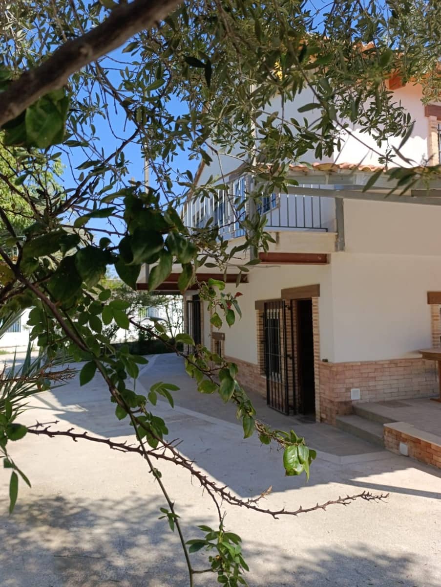 5 bedroom Finca/Country House for sale in La Matanza with pool - € 200,000 (Ref: 9778156)