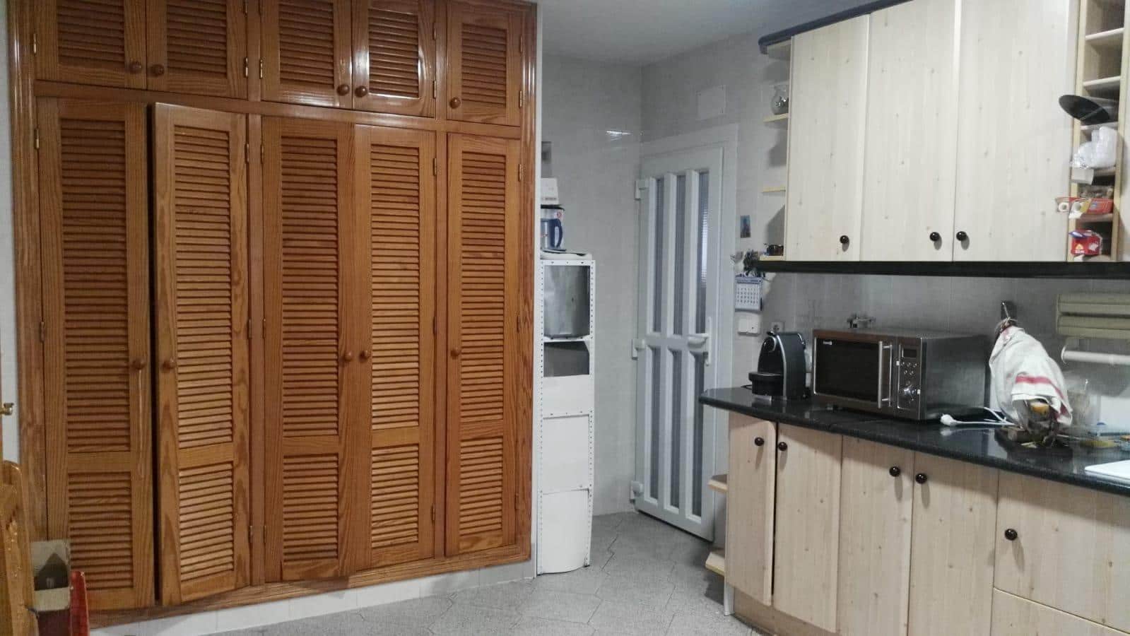 4 bedroom Bungalow for sale in Los Alcazares with garage - € 290,000 (Ref: 9806495)