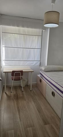 3 soveværelse Lejlighed til leje i San Antón, Murcia by - € 1.100 (Ref: 9816085)