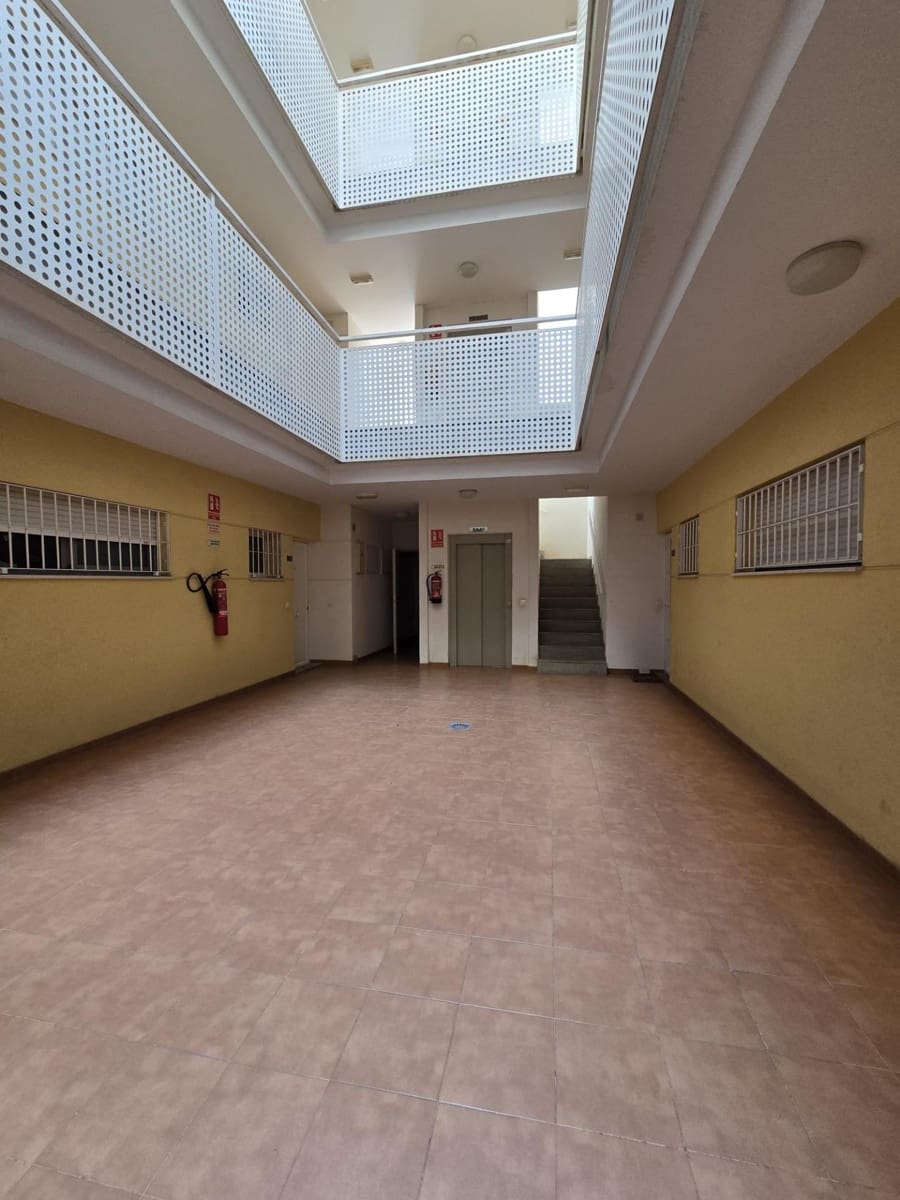 3 bedroom Flat for sale in San Jose de la Vega with garage - € 192,000 (Ref: 9820531)