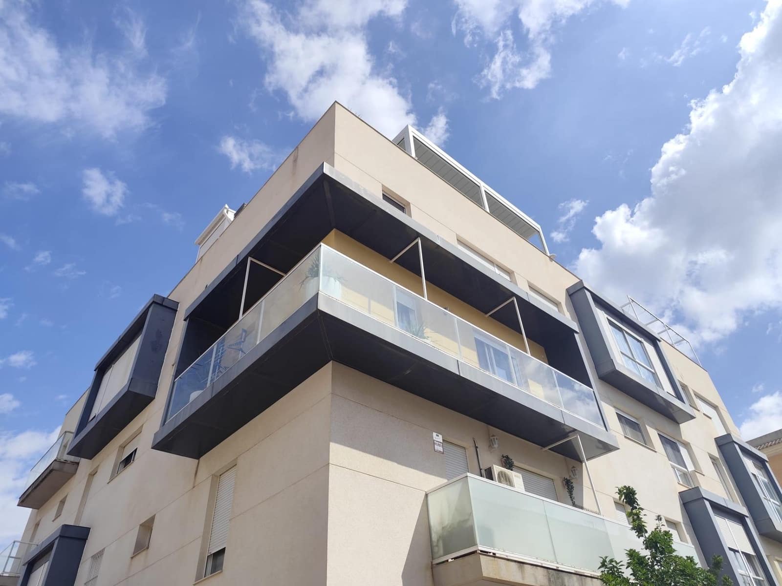 3 bedroom Flat for sale in San Jose de la Vega with garage - € 192,000 (Ref: 9820531)