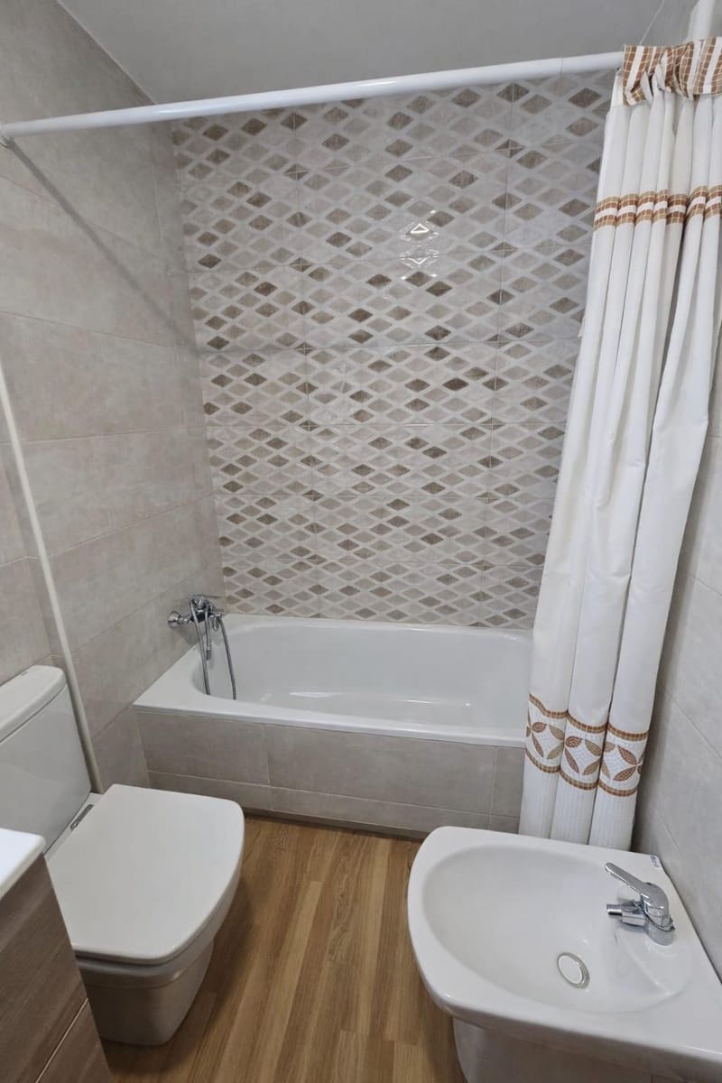 Piso de 2 habitaciones en Murcia ciudad en venta con garaje - 286.843 € (Ref: 9831820)
