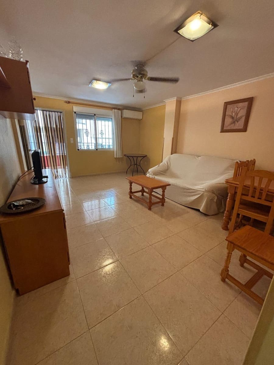 2 bedroom Flat for sale in Los Alcazares - € 137,999 (Ref: 9833677)