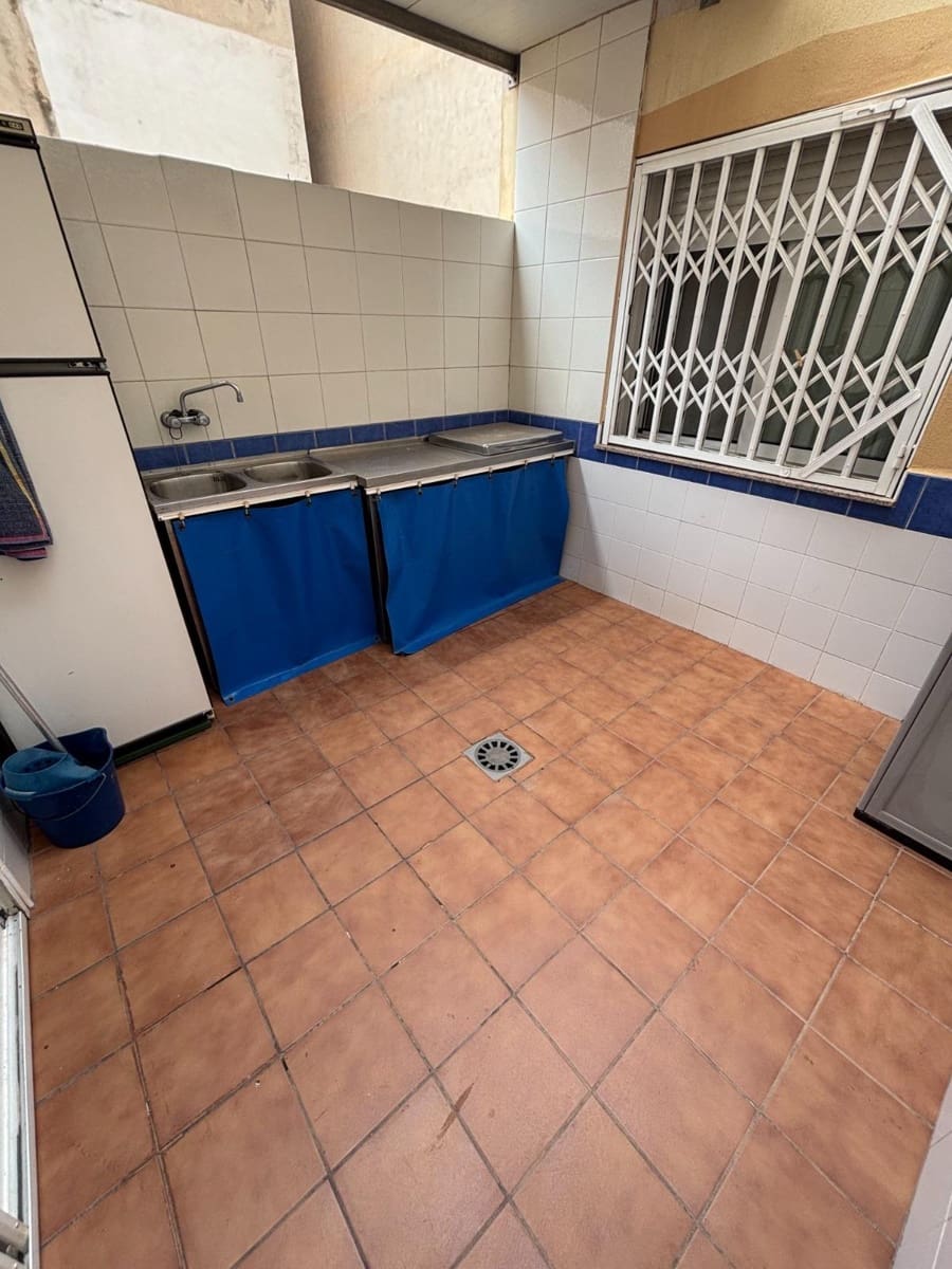 2 bedroom Flat for sale in Los Alcazares - € 137,999 (Ref: 9833677)