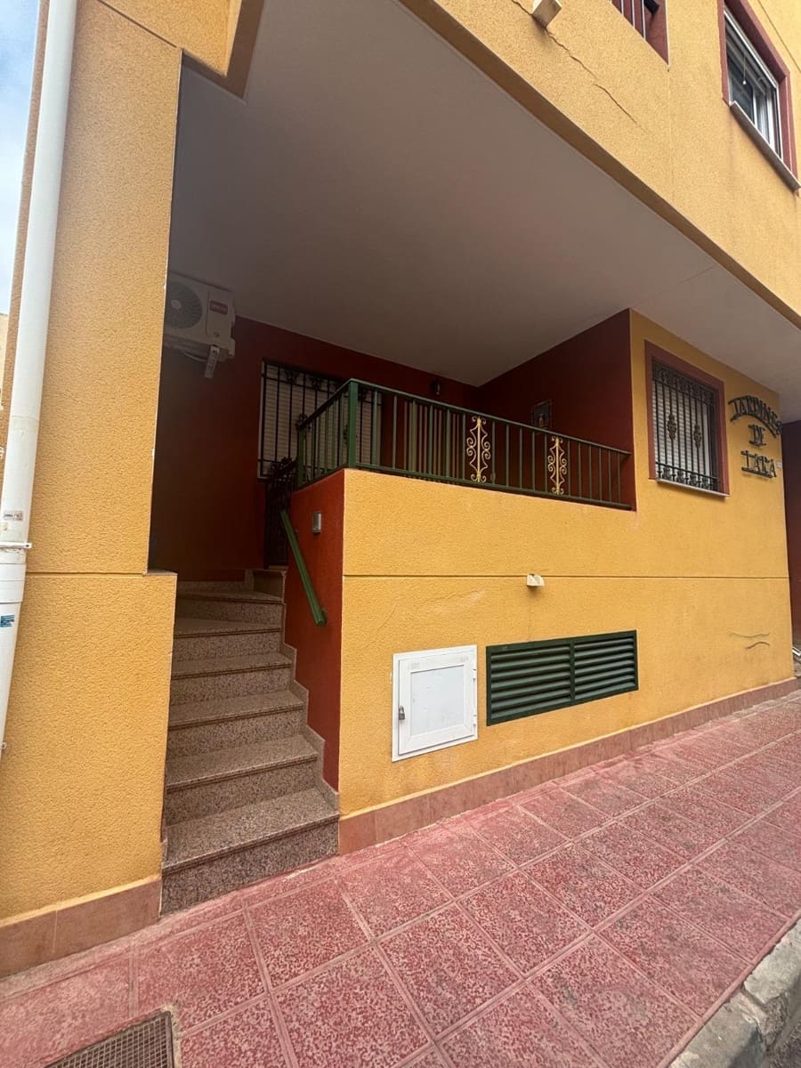 2 bedroom Flat for sale in Los Alcazares - € 137,999 (Ref: 9833677)