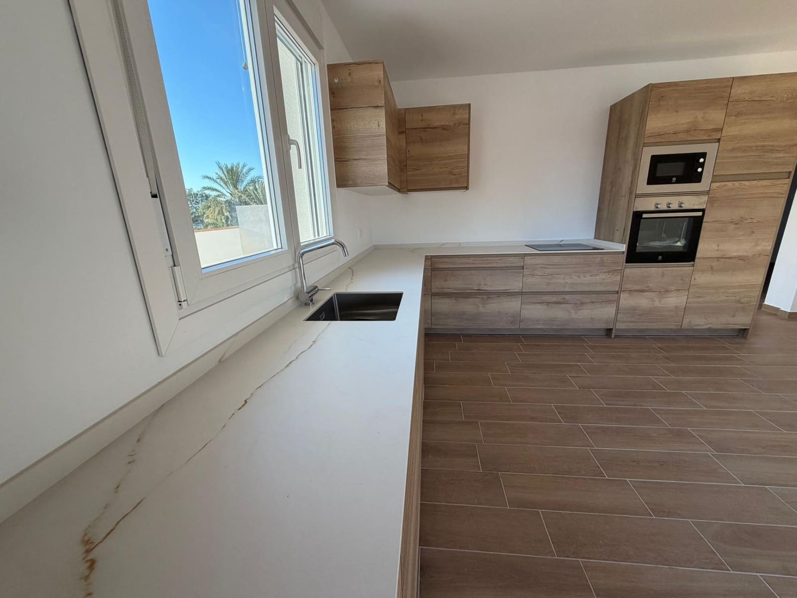 2 bedroom Flat for sale in Los Urrutias - € 269,000 (Ref: 9849393)