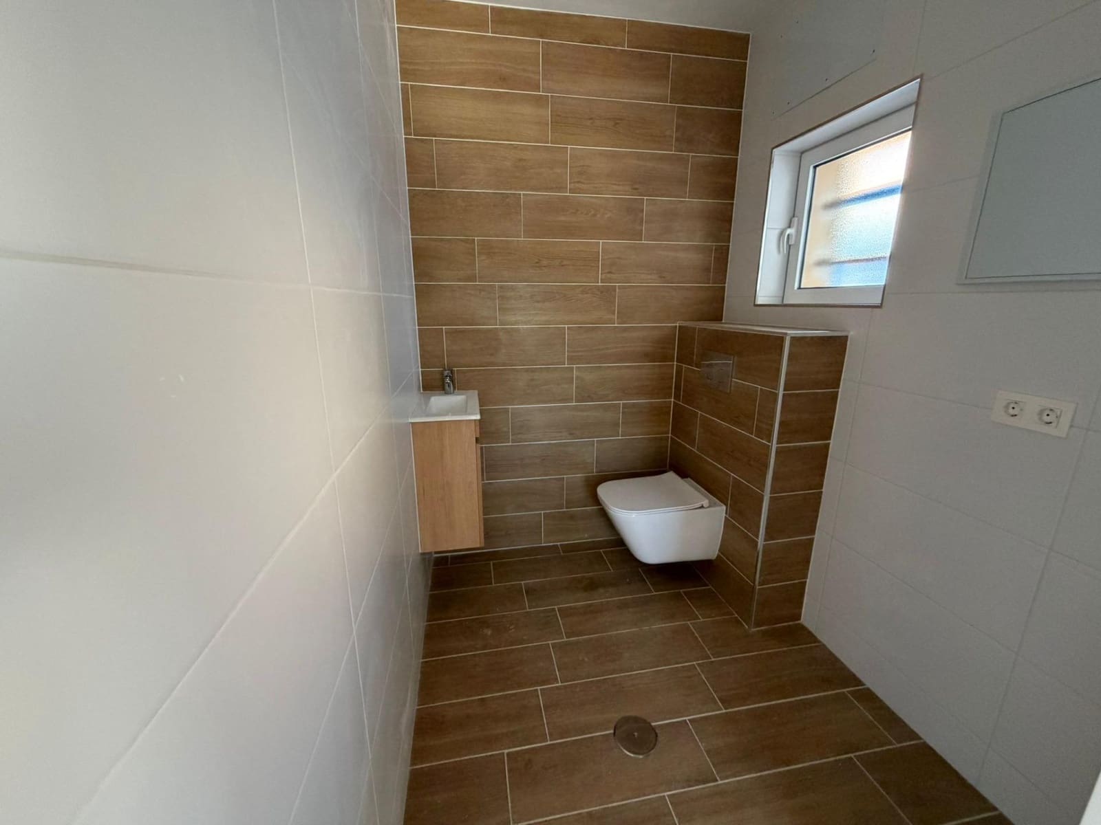 2 bedroom Flat for sale in Los Urrutias - € 269,000 (Ref: 9849393)