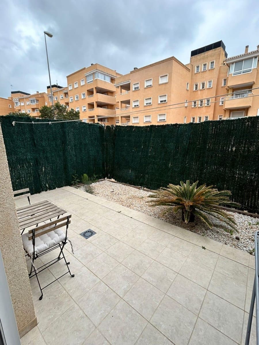 2 soveværelse Lejlighed til salg i Altorreal med swimmingpool garage - € 212.000 (Ref: 9881957)