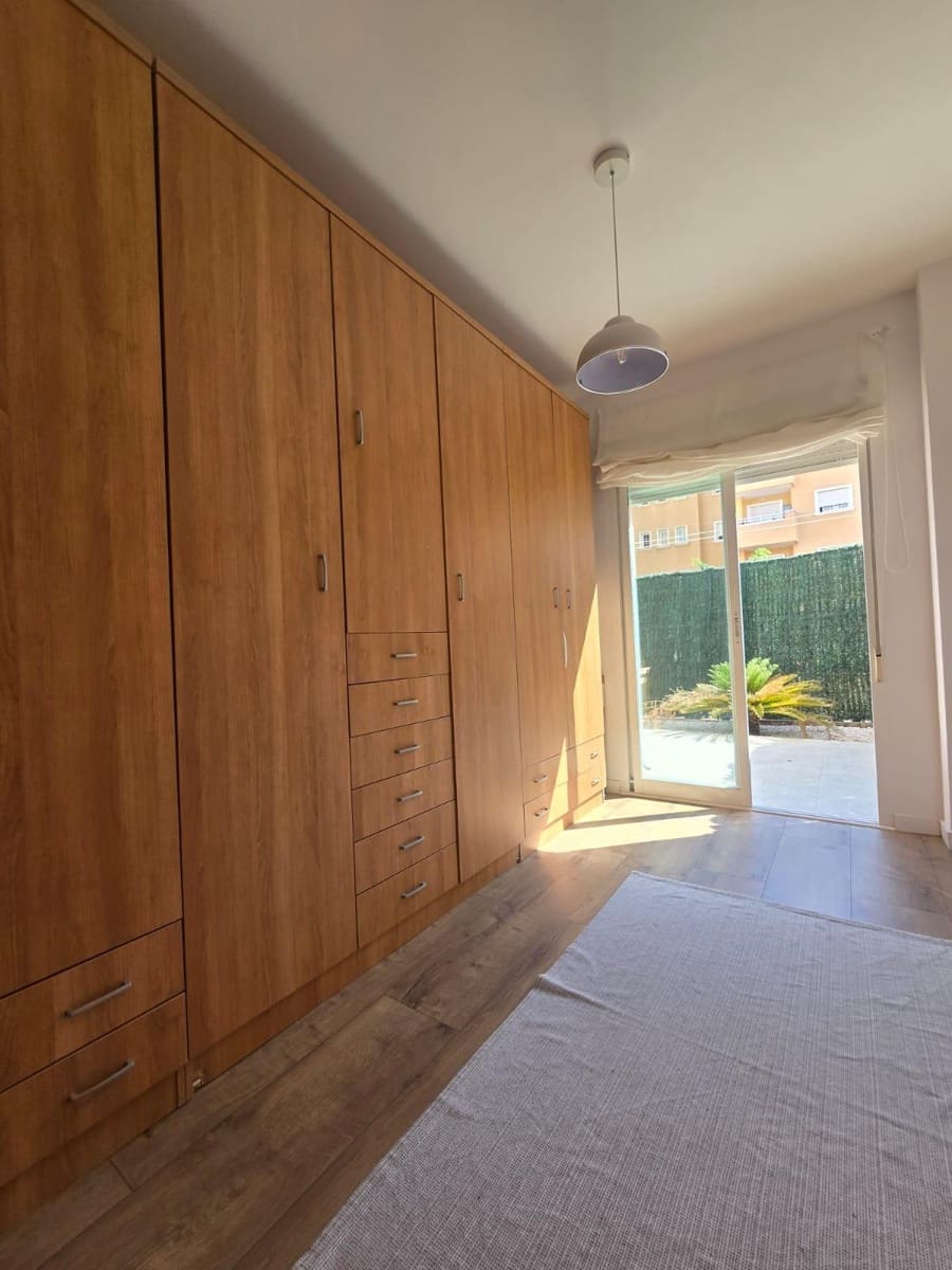 2 soverom Leilighet til salgs i Altorreal med svømmebasseng garasje - € 196 000 (Ref: 9881957)