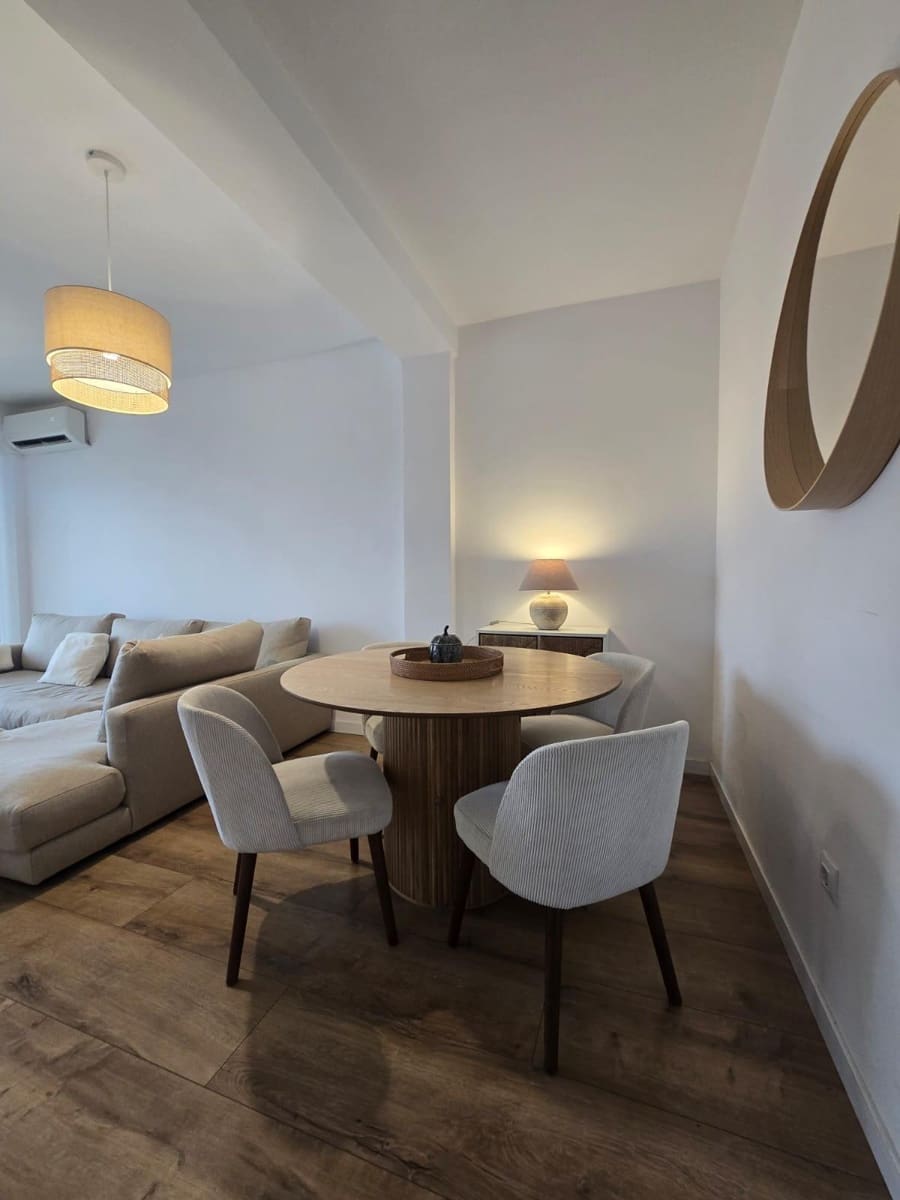 2 soverom Leilighet til salgs i Altorreal med svømmebasseng garasje - € 196 000 (Ref: 9881957)
