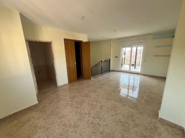 4 bedroom Apartment for sale in Puebla de Soto, Murcia city with garage - € 225,000 (Ref: 9896355)